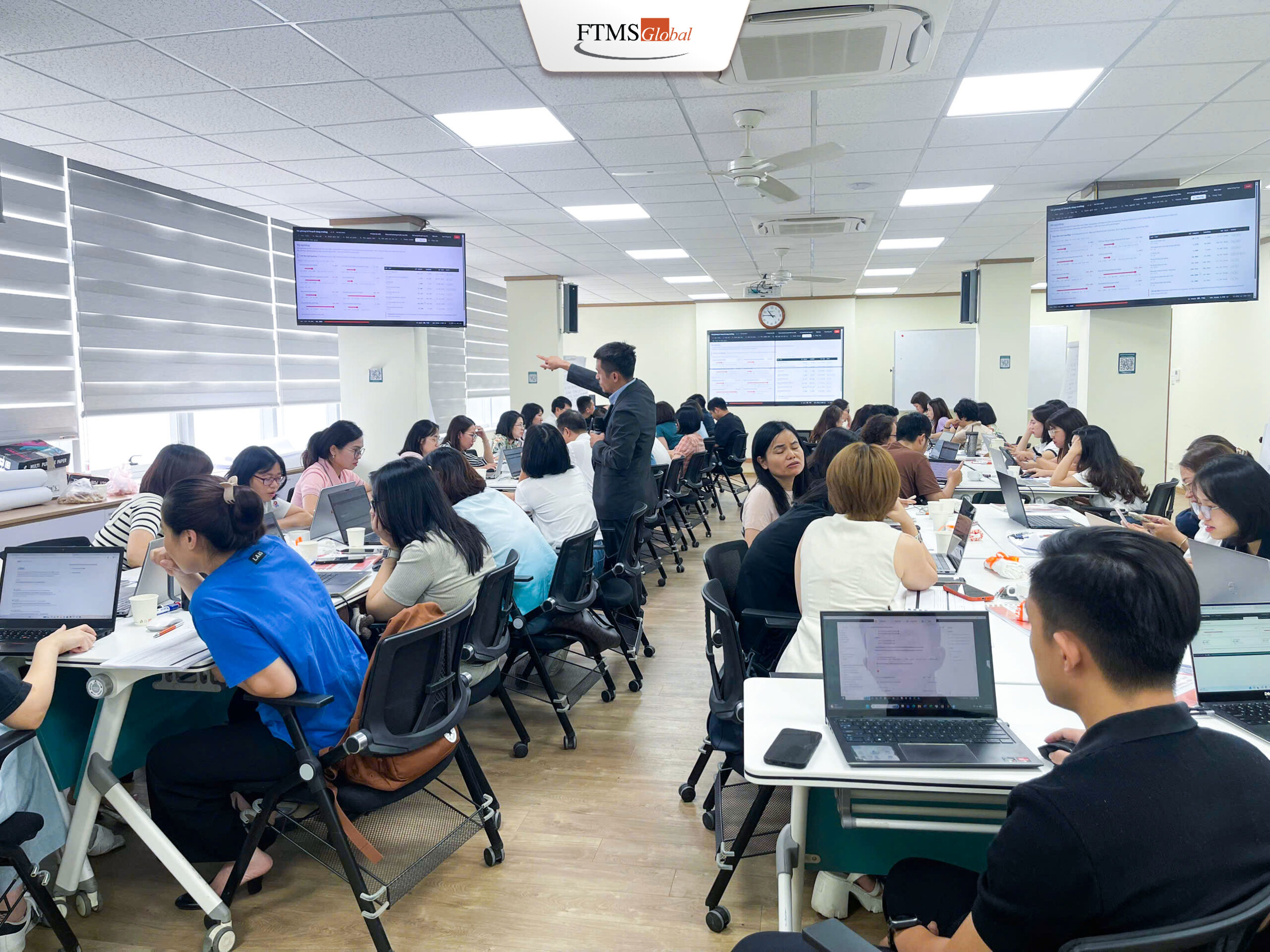 Đào tạo Inhouse Kế hoạch Kinh doanh và Hoạch định Tài chính Ngân hàng Thương mại cho BIDV