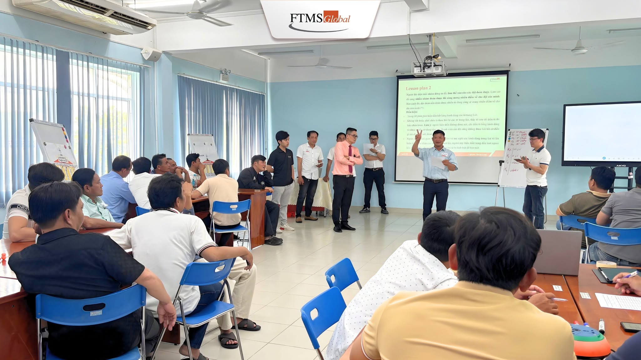 Khóa học kỹ năng mềm được xây dựng dựa trên nhu cầu đặc thù của đội ngũ EVNSPC